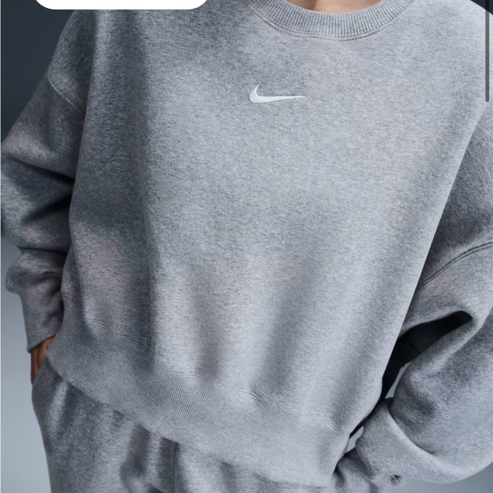 Nike Heather Gray Crewneck Sweatshirt